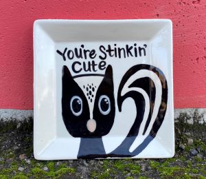 Edina - Color Me Mine Skunk Plate